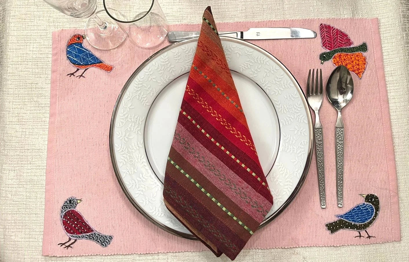 Hand Painted Dining Table pink Mat & Napkin set